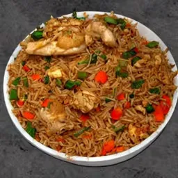 Schezwan Chicken Fried Rice & Noodles ( சேஸ்வான் சிக்கன் ரைஸ் & நூடுல்ஸ் )